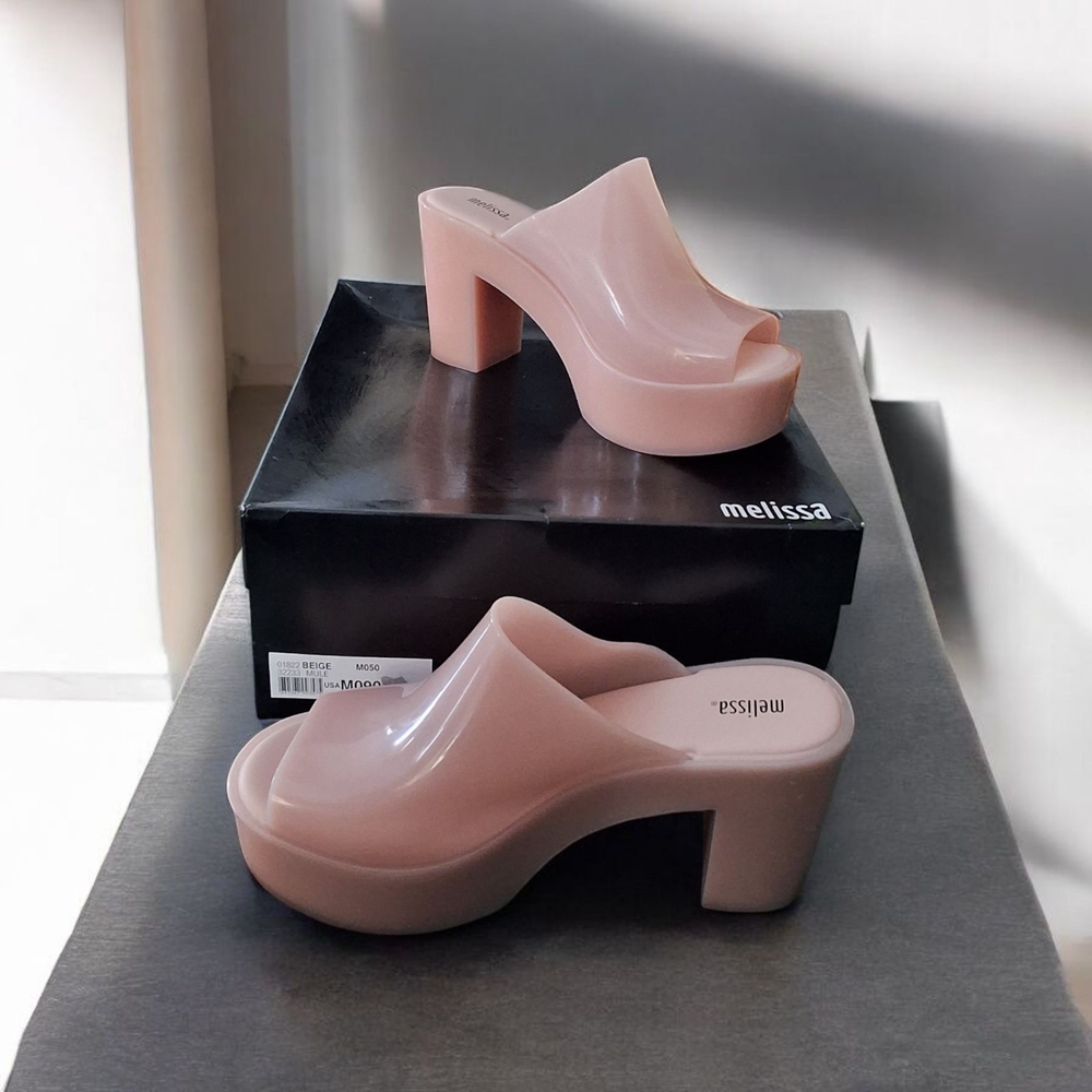 Melissa Mules - Picture 2 of 4